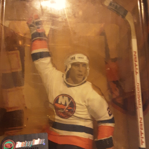 McFarlane Sports NHL Legand Series 2 Mike Bossy NWT - Picture 10 of 10